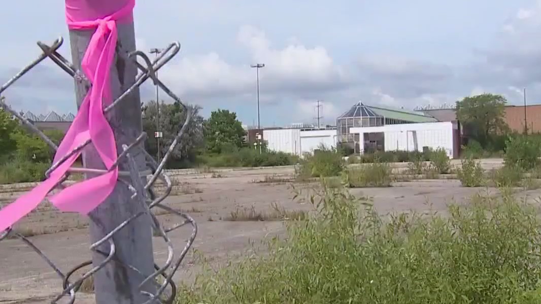 Northridge Mall demolition, city accepts $15M
